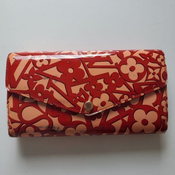 Louis Vuitton Handbags - LOUIS‎ VUITTON LV Portefeuille Sarah Long Wallet Vernis Sweet Monogram Red